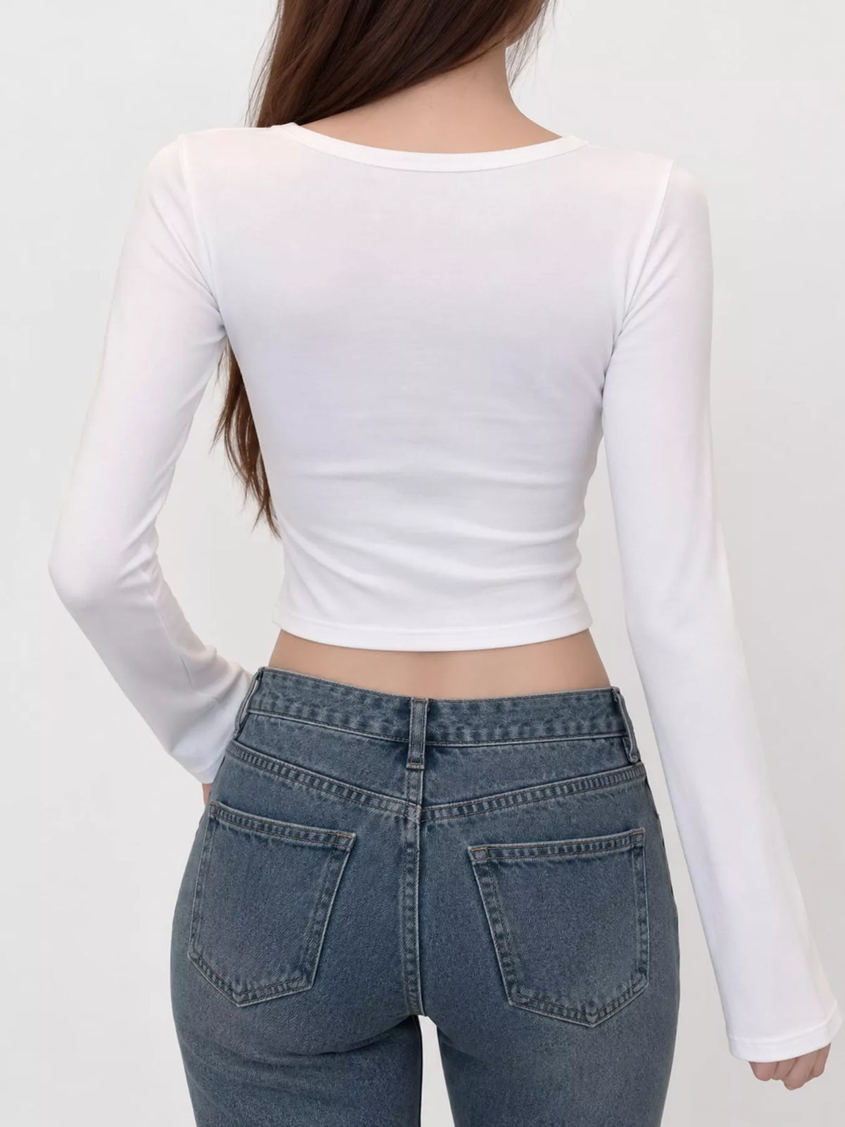 Slim-Fit Long Sleeve U-Neck Cropped T-Shirt