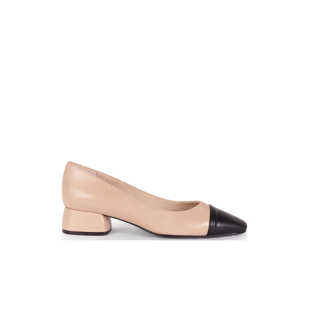 Berta Nude with Black Tip