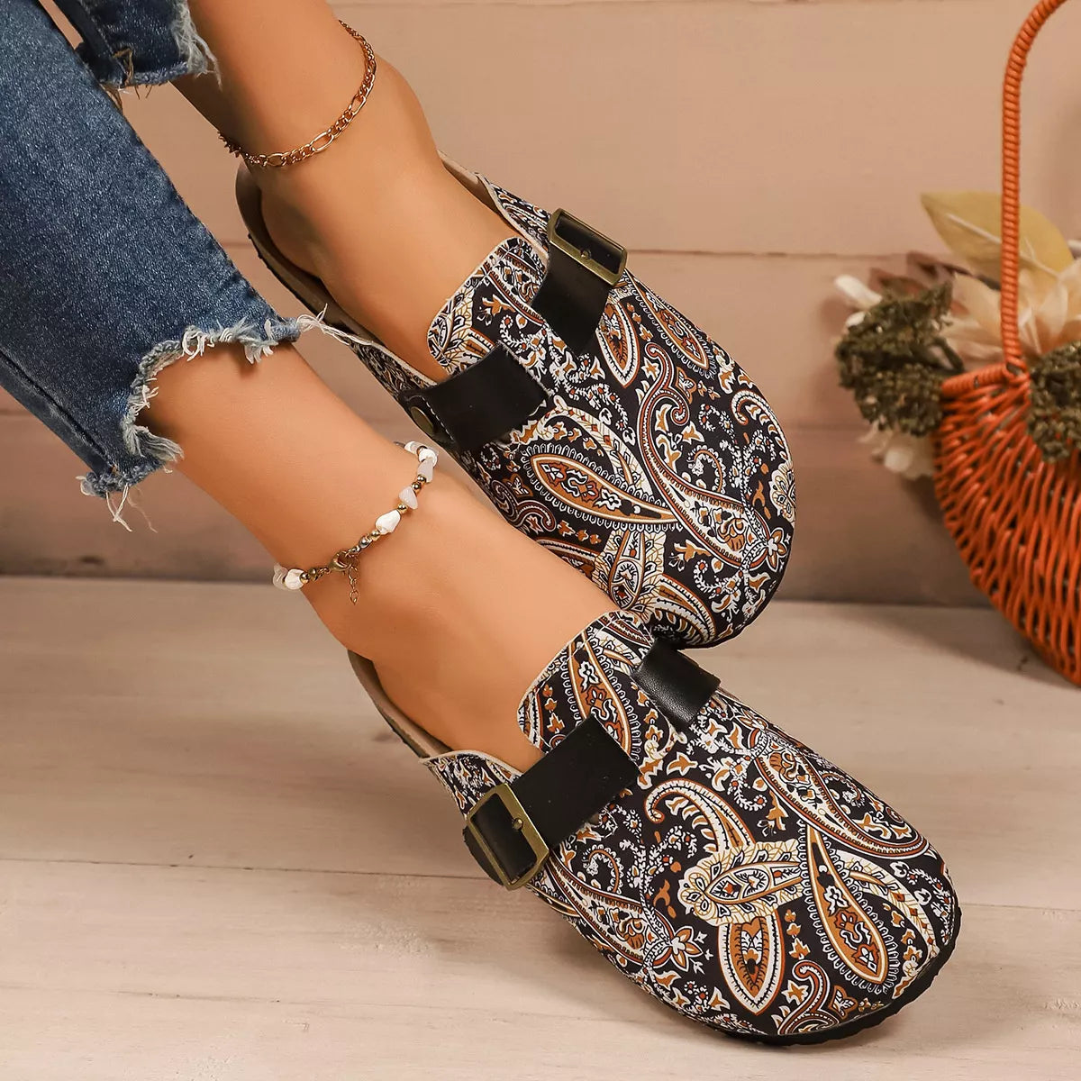 Round Toe Flats Slip-Ons