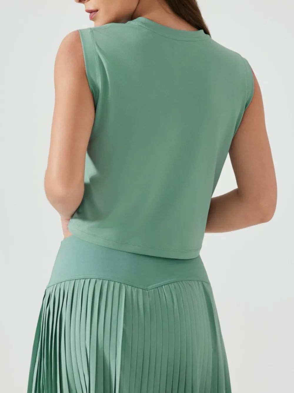 Millennia Round Neck Cropped Active Tank