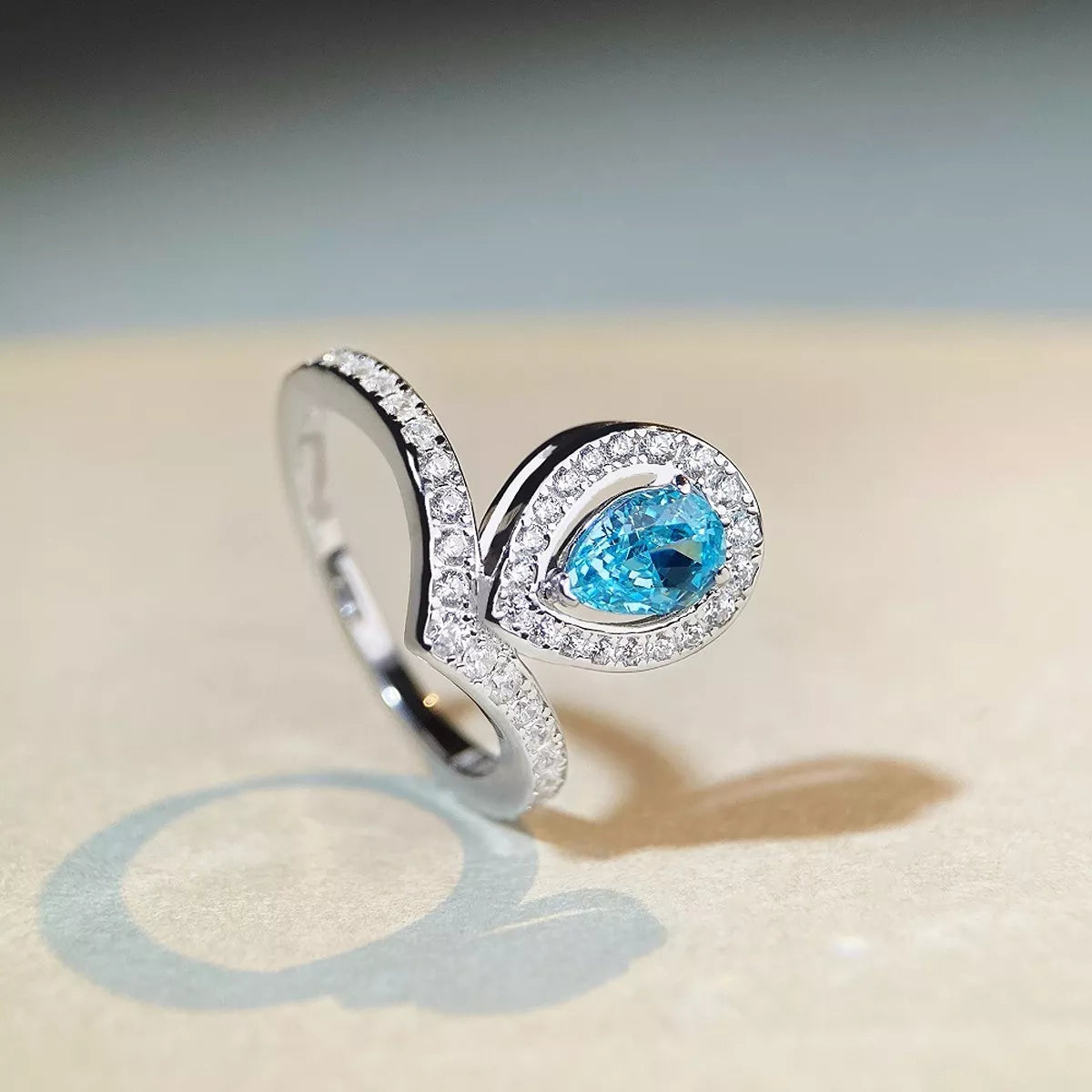 925 Sterling Silver Zircon Teardrop Ring