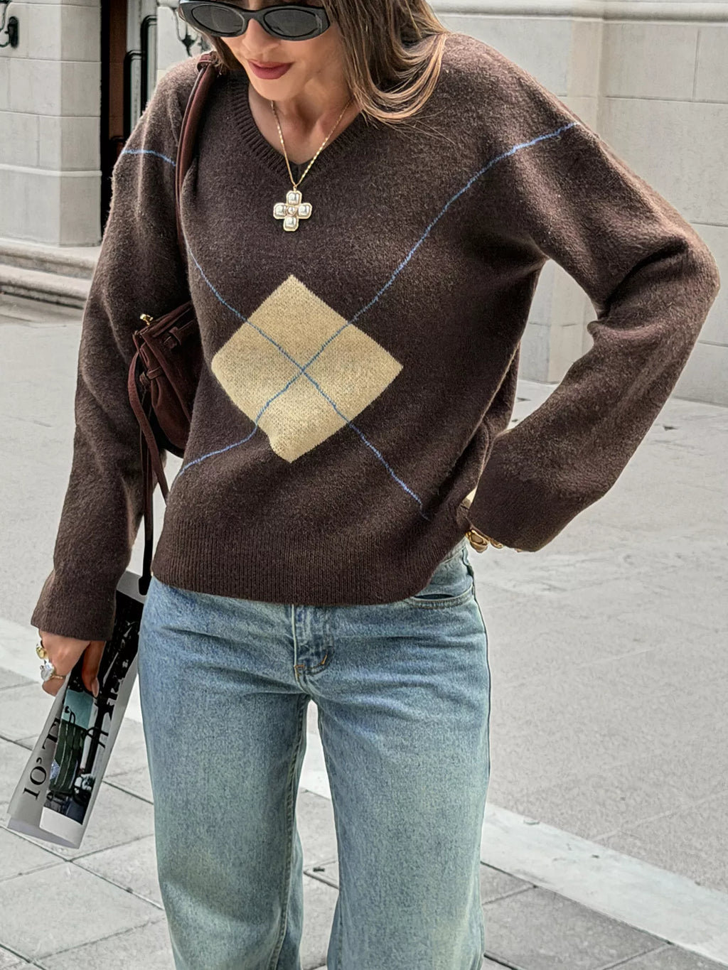 Argyle Pattern V-Neck Knit Sweater