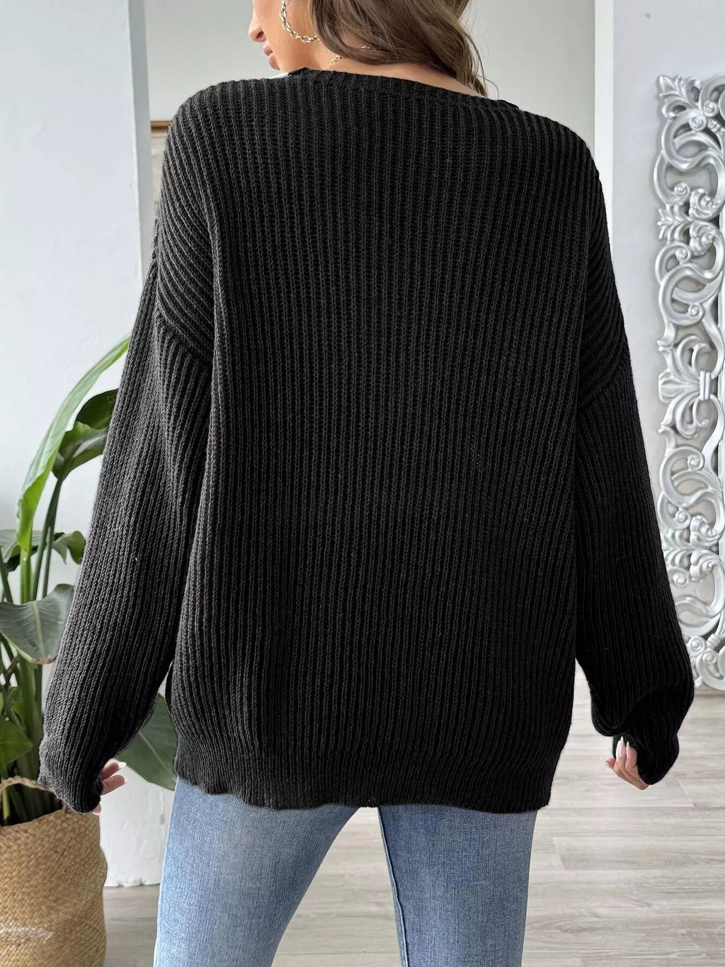 Contrast Trim V-Neck Ribbed Sweater