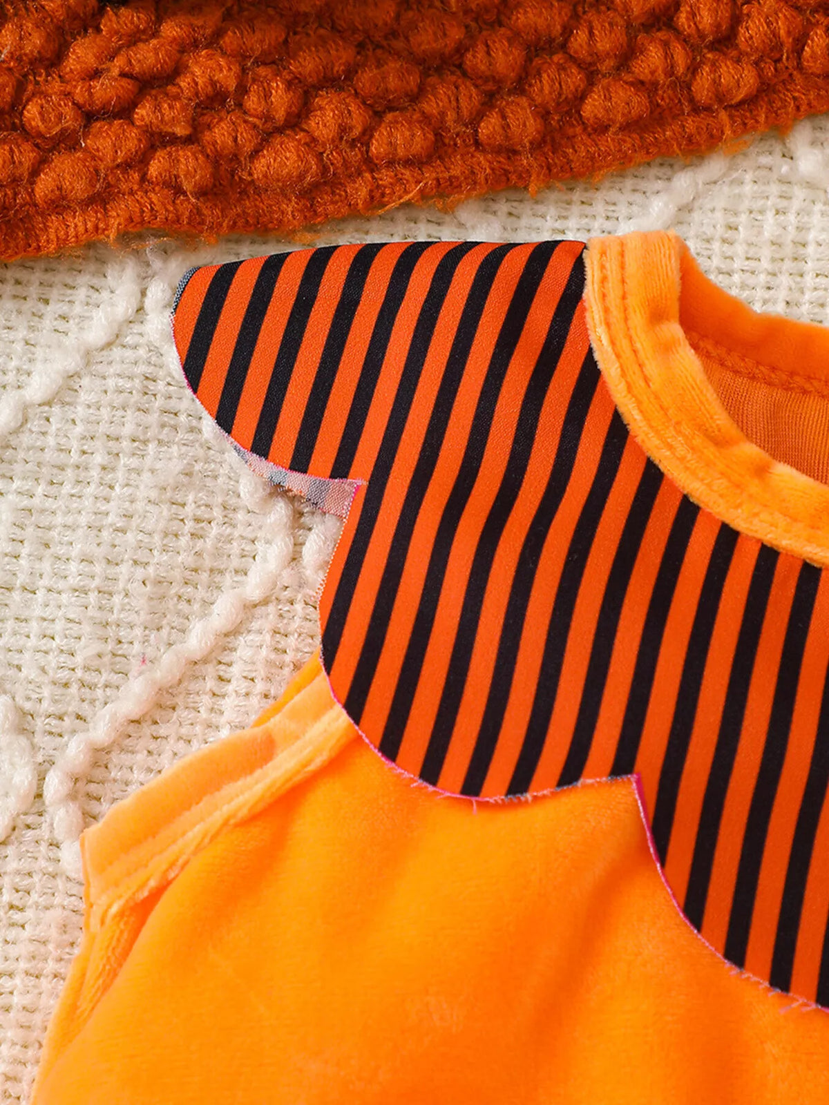 Children's Halloween Sleeveless Bodysuit and Hat Set