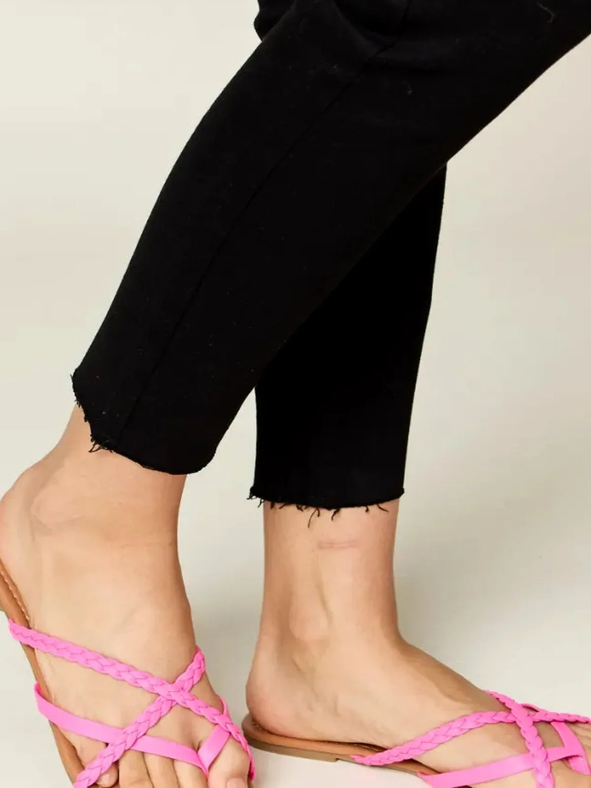 Crisscross Strap PU Leather Flat Thong Sandals
