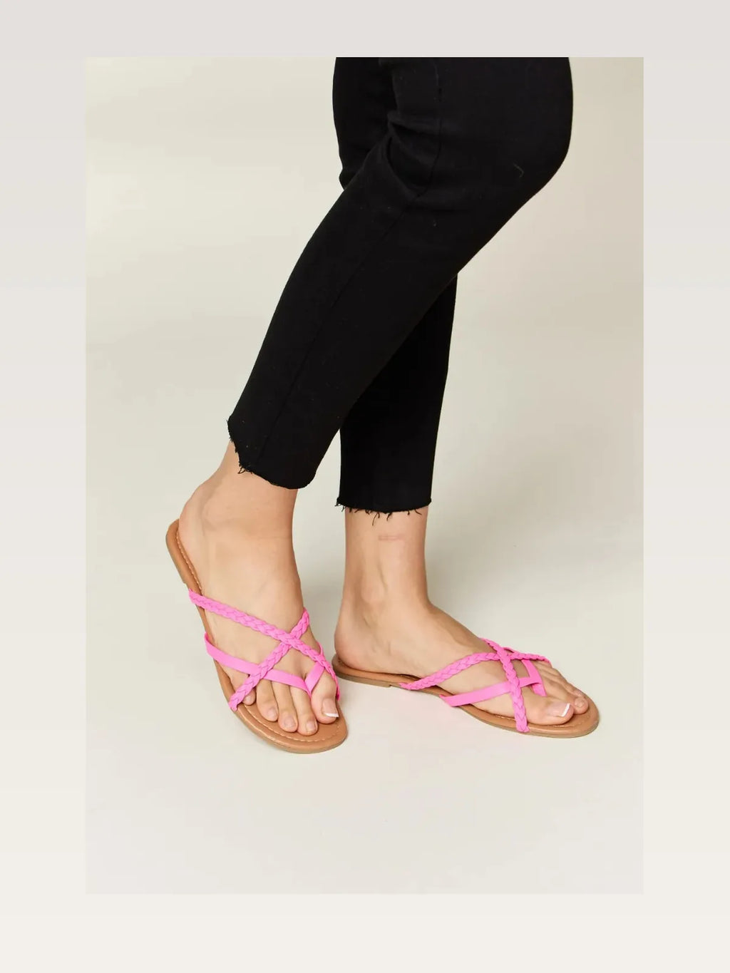 Crisscross Strap PU Leather Flat Thong Sandals