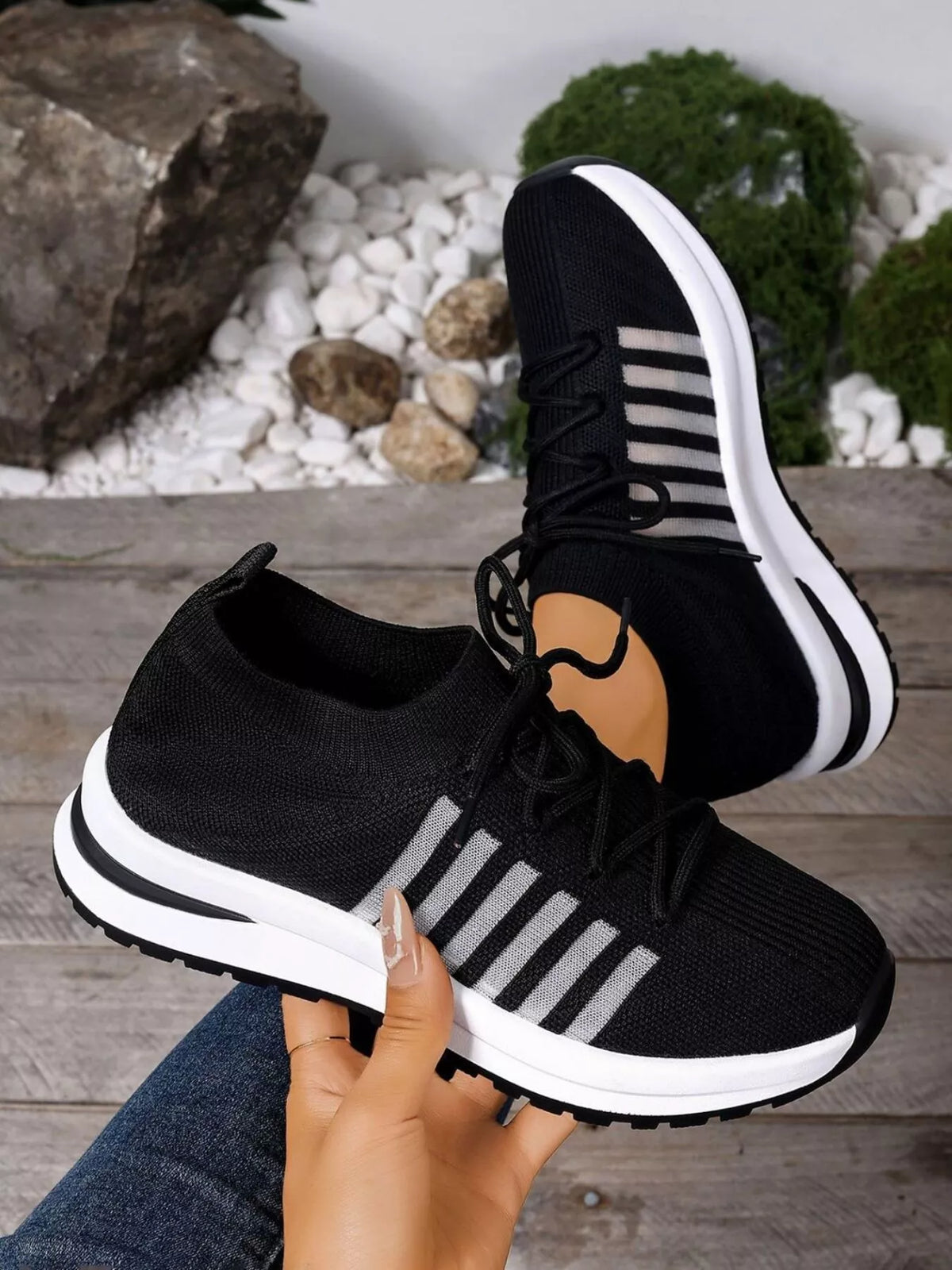 Round Toe Lace Up Athletic