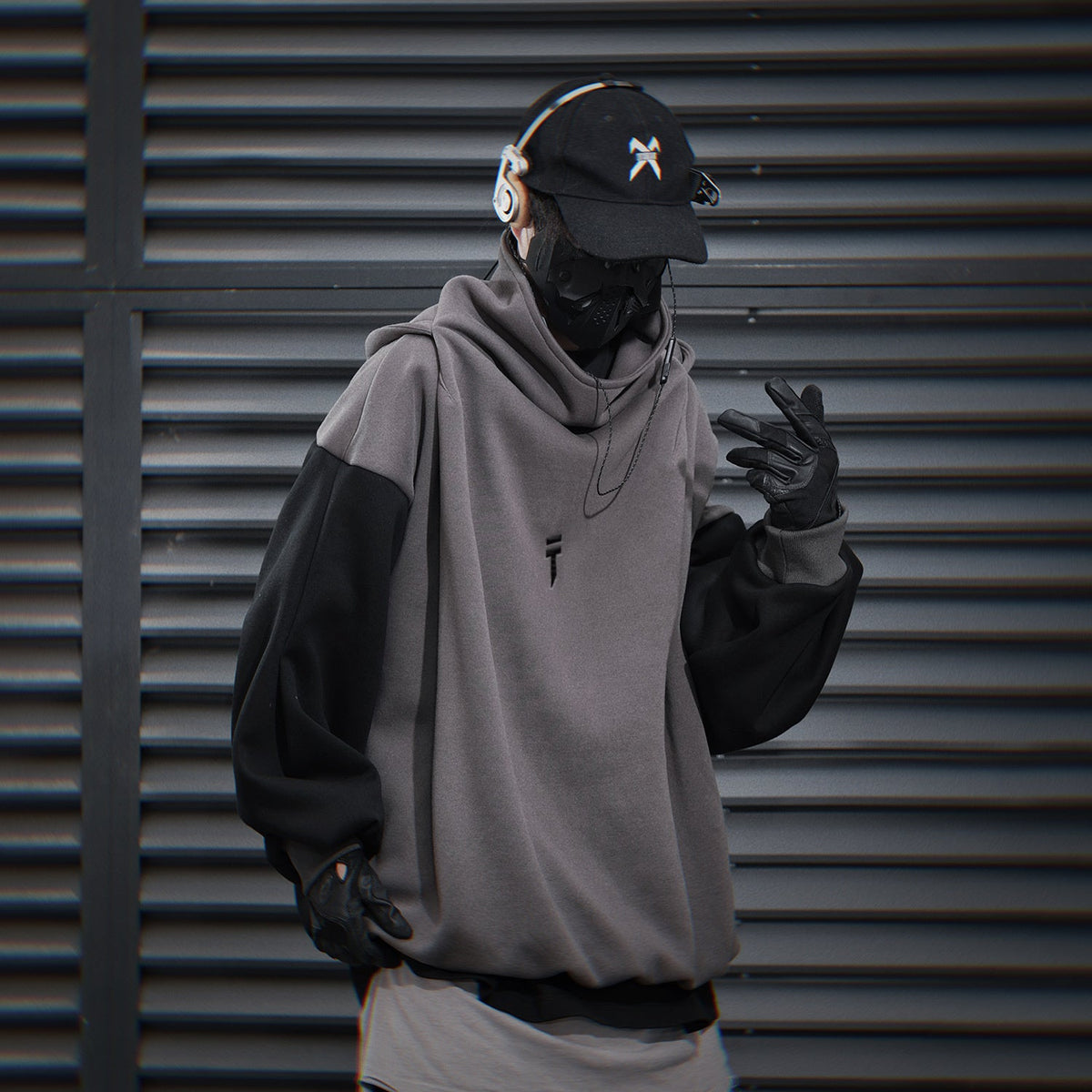 HiH51 Grey T-Tech Hoodie