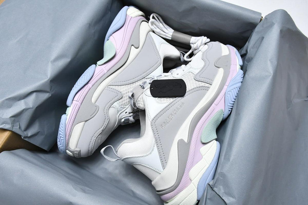Balenciaga Triple Sneakers Makaron