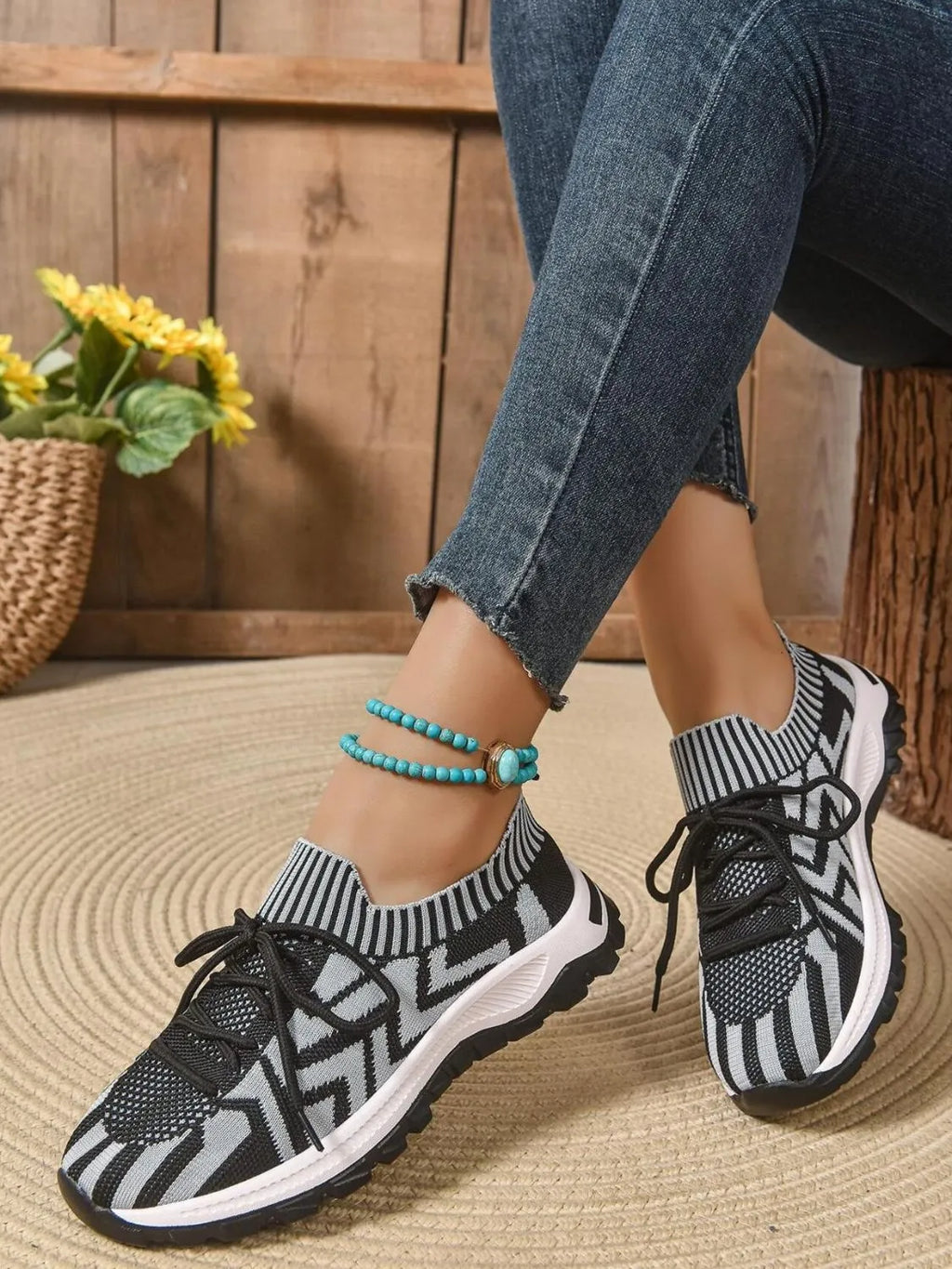 Mesh Knit Lace Up Athletic