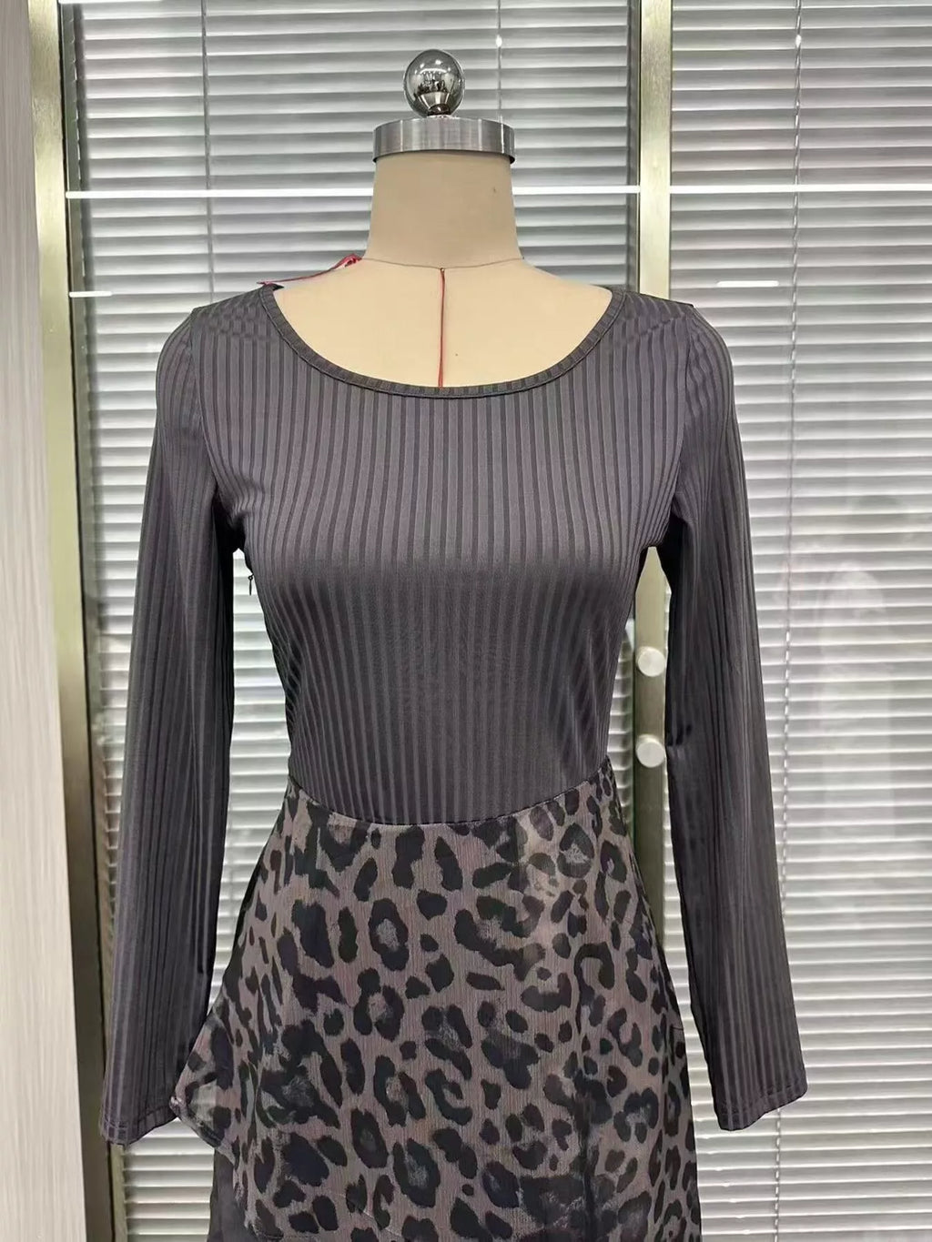 Ribbed Knit Leopard Print Patchwork Maxi Dress
