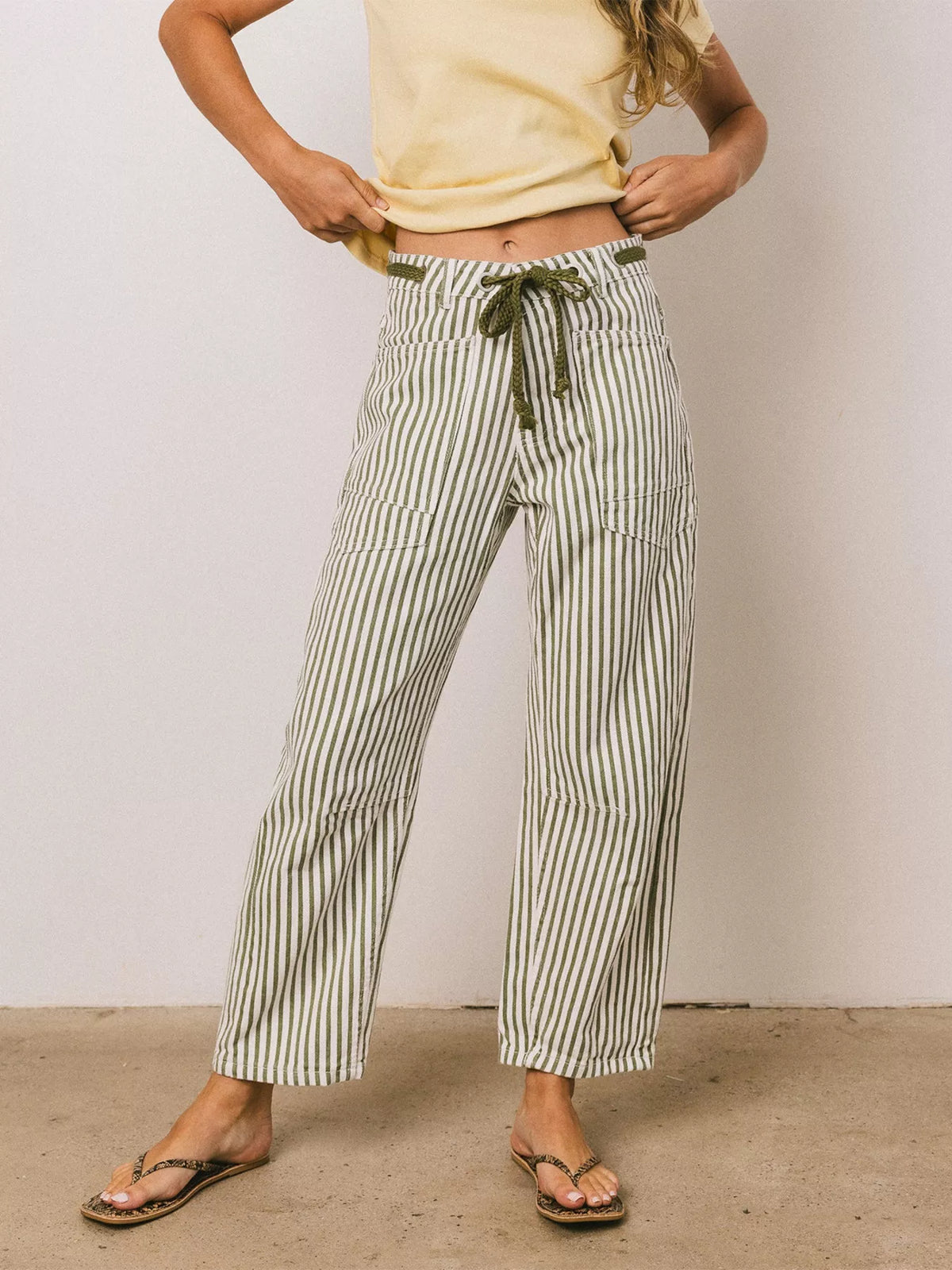 Drawstring Wide Leg Cropped Jeans