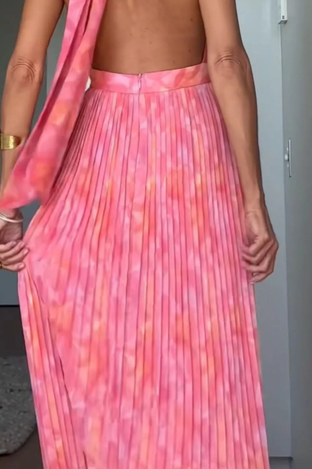 Halter Neck Pleated Maxi Dress