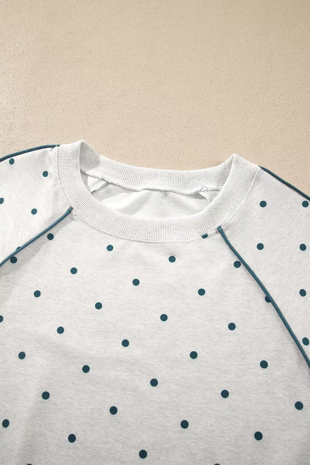 Polka Dot Print Piping Trim 3/4 Sleeve Relaxed Top