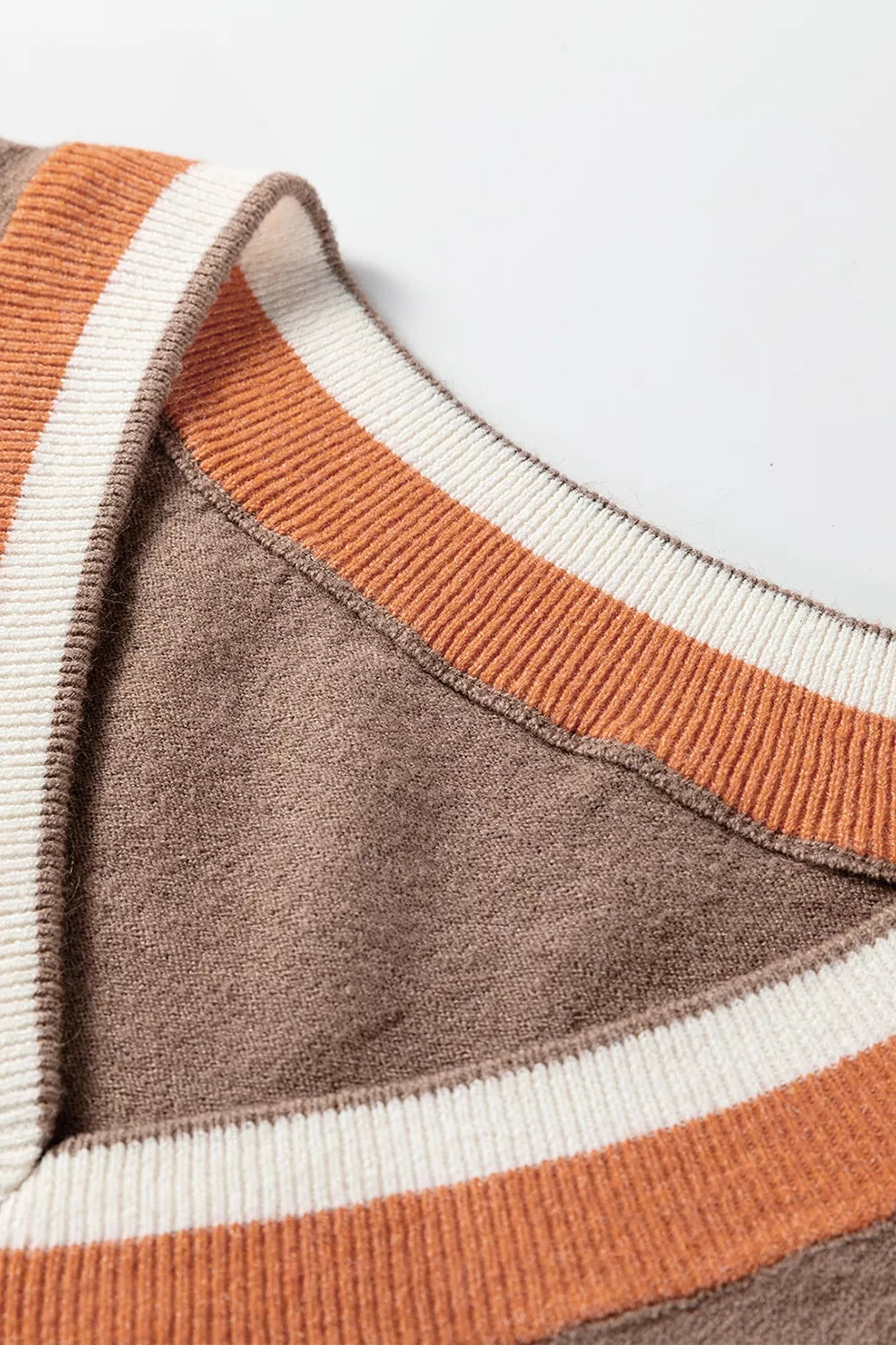 Contrast Trim V-Neck Sweater