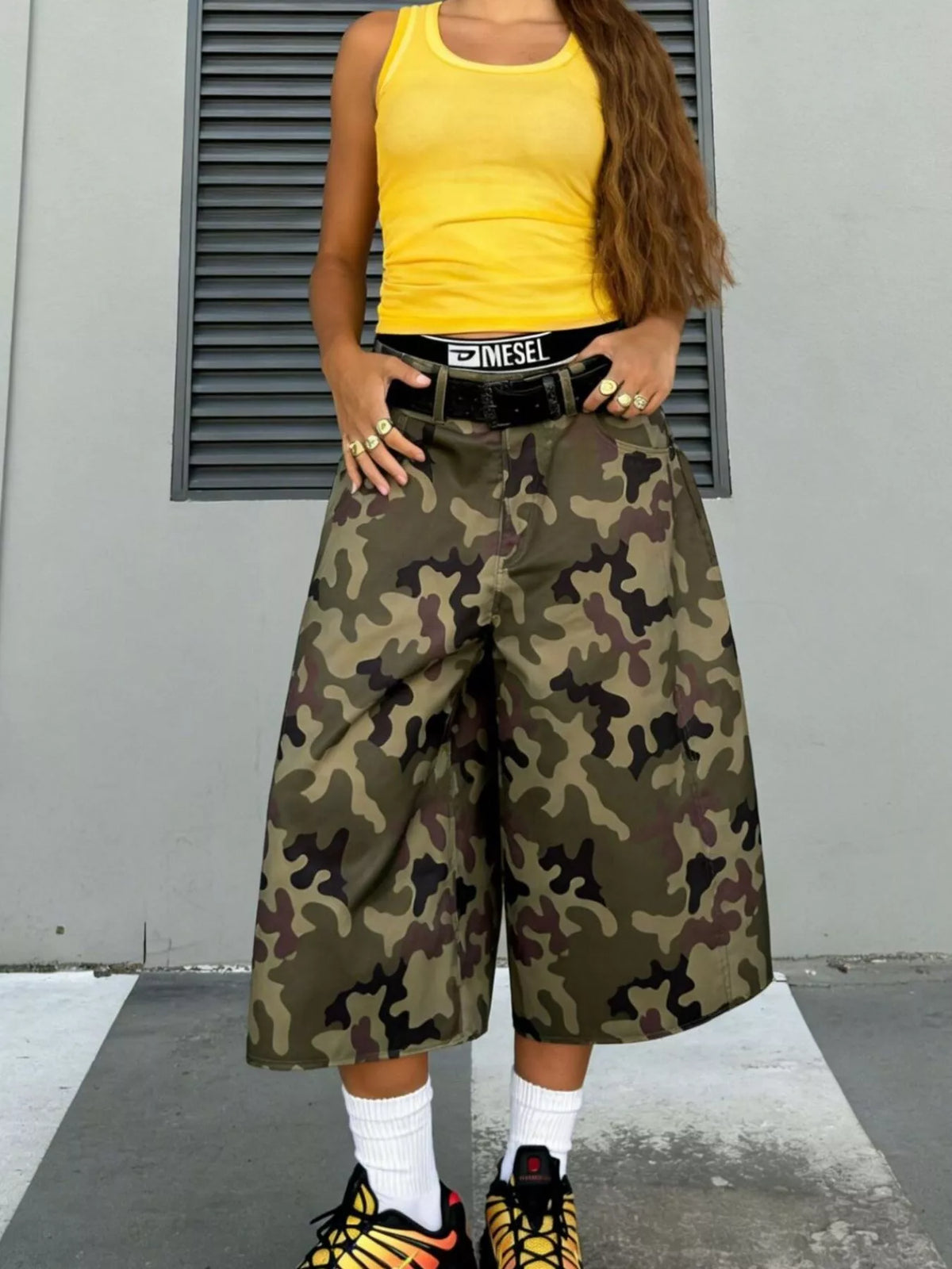 Camouflage Wide-Leg Cropped Pants