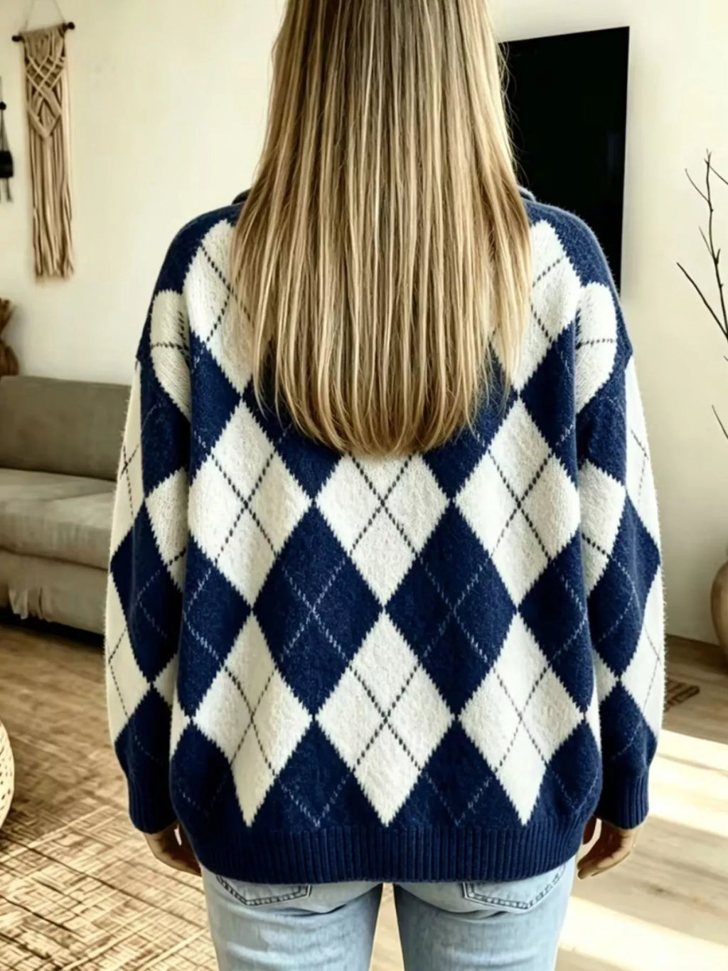 Argyle Pattern Collared Pullover Sweater