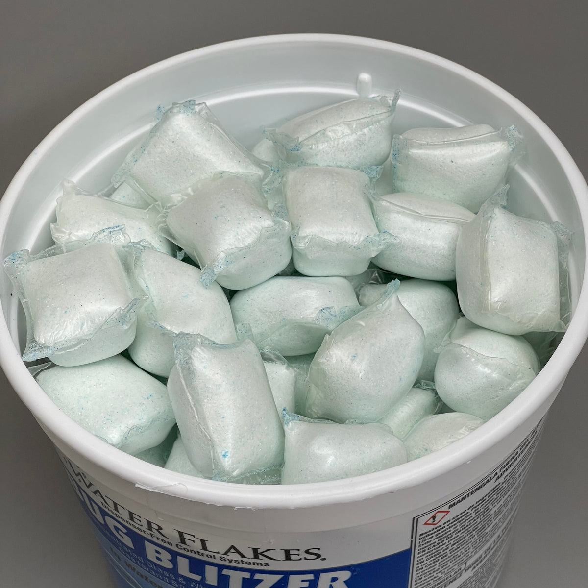 WATER FLAKES Stearns Bug Blitzer in Premeasured Packets 90 x 0.5 oz. Packets (New)
