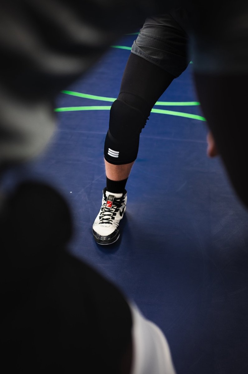 Mid-Length Padded Knee Sleeve - Black