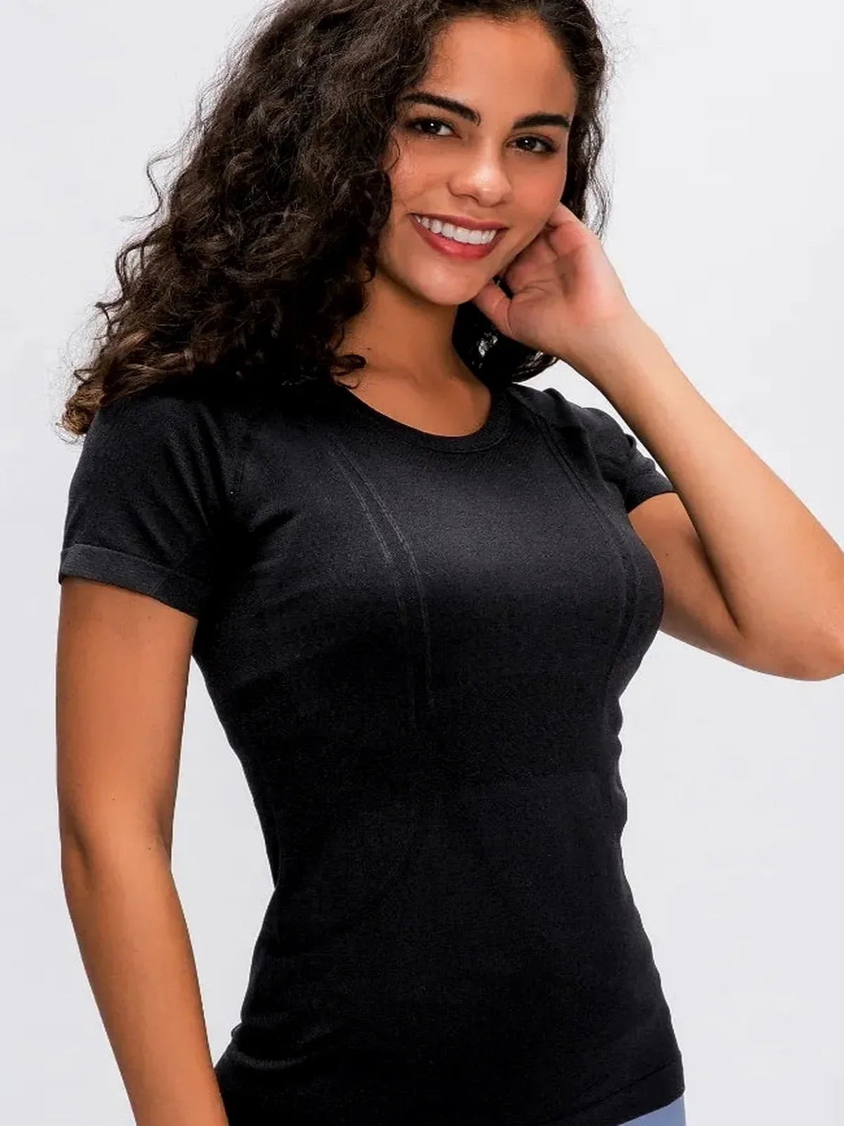 Round Neck Short Sleeve Active T-Shirt