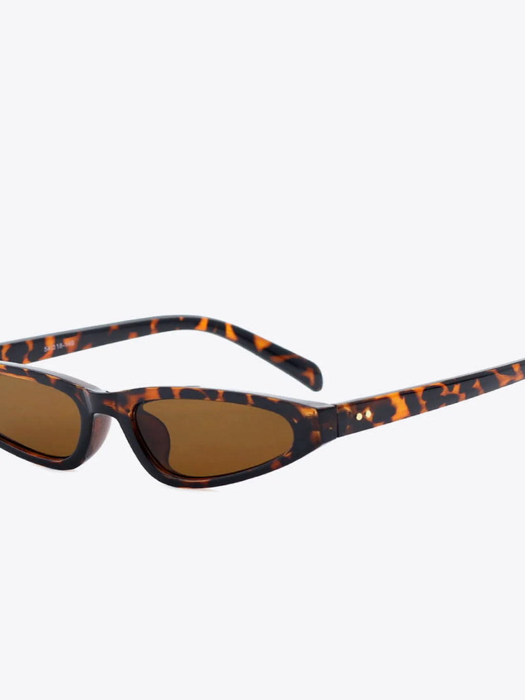 UV400 Polycarbonate Cat Eye Sunglasses with Thin Frame