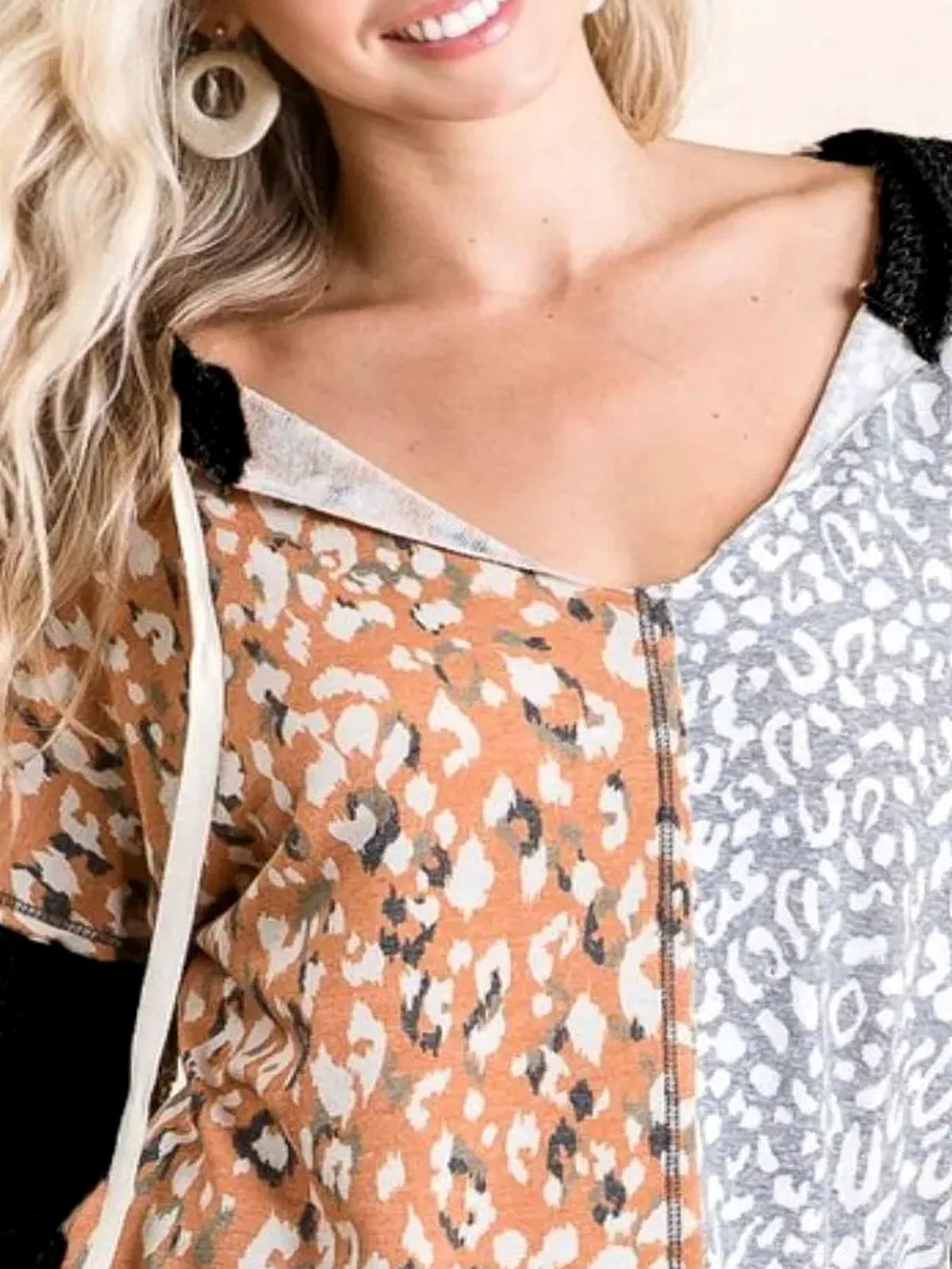 Popcorn Waffle Knit Hoodie with Front Pocket and Print Block
