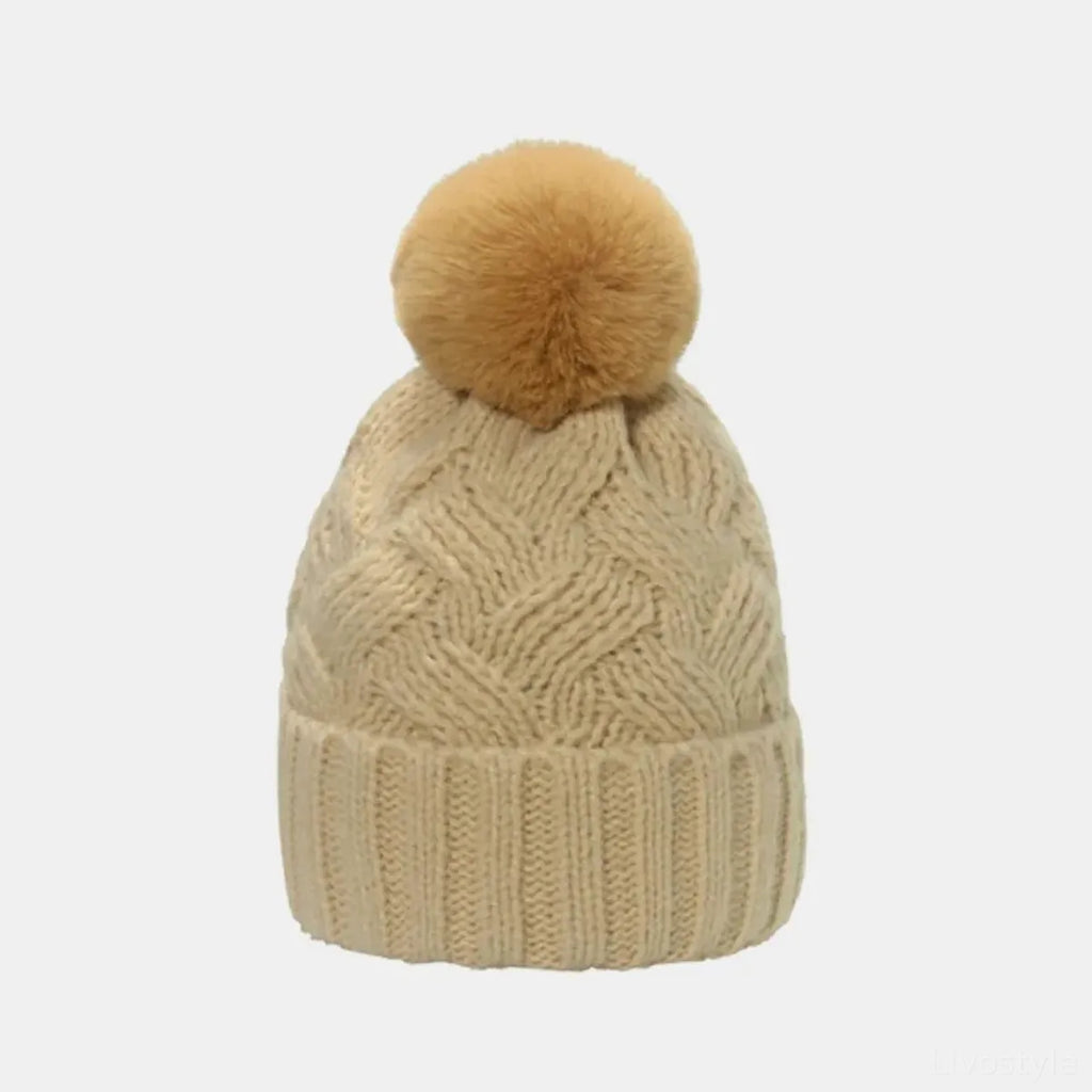 Roll Rim Cable-Knit Hat