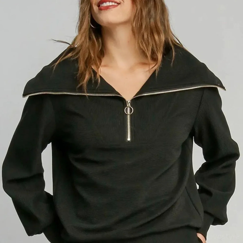 Ribbed Knit Half-Zip Pullover Sweatshirt with Collared Neckline