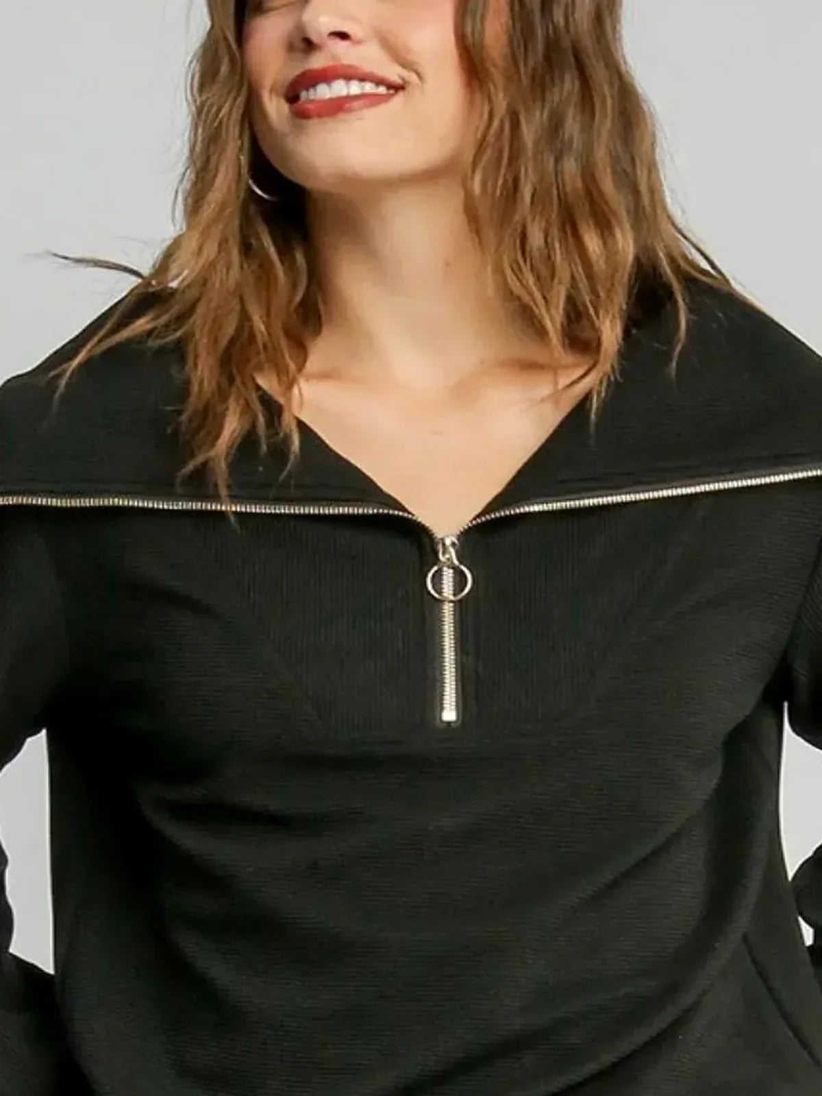 Ribbed Knit Half-Zip Pullover Sweatshirt with Collared Neckline