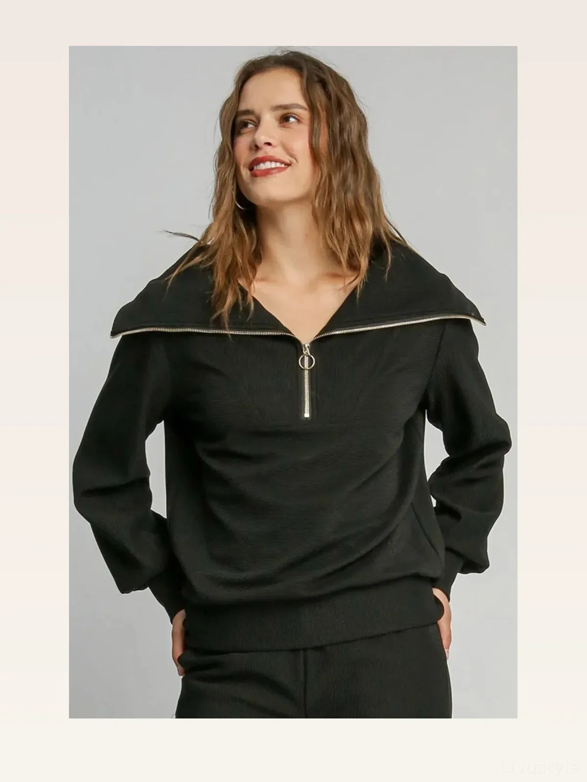 Ribbed Knit Half-Zip Pullover Sweatshirt with Collared Neckline