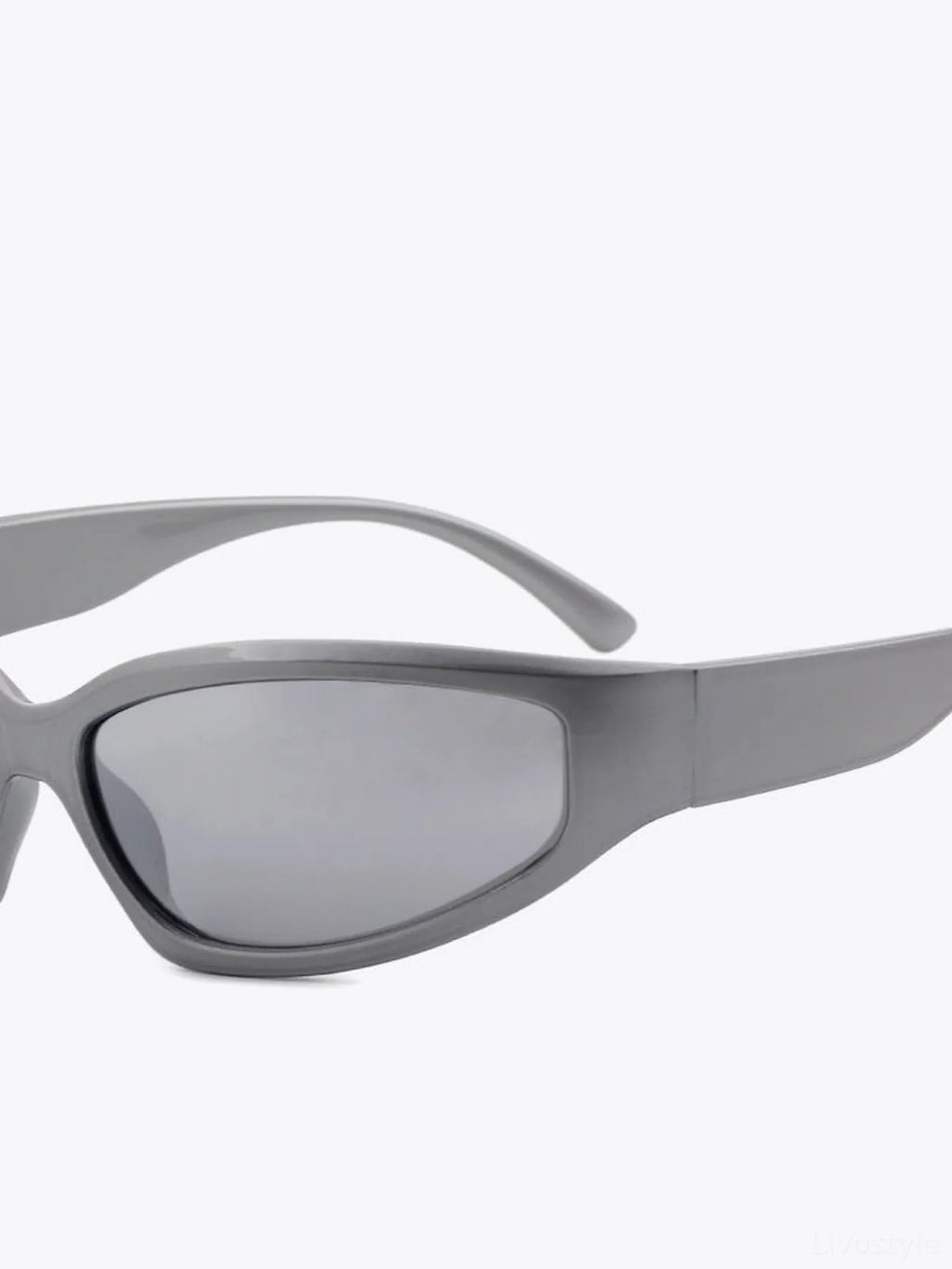 UV400 Polycarbonate Cat-Eye Sunglasses with Sporty Look