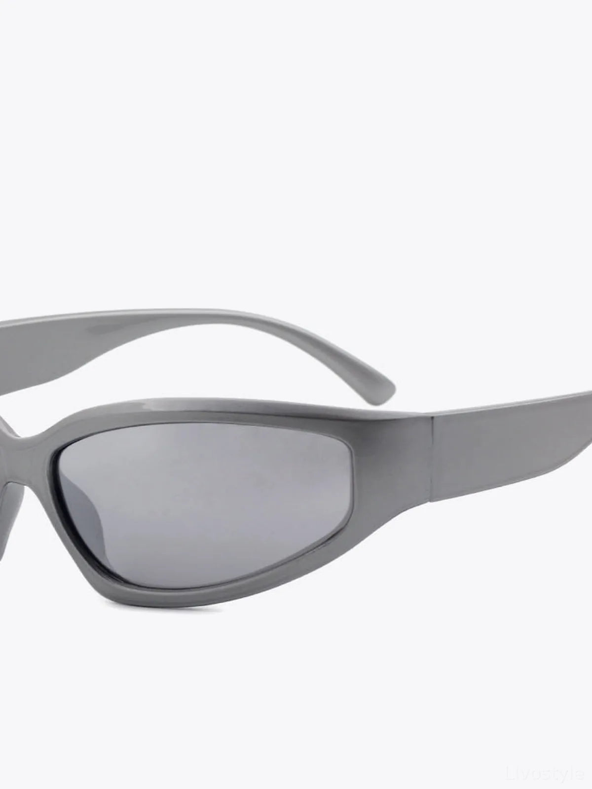 UV400 Polycarbonate Cat-Eye Sunglasses with Sporty Look